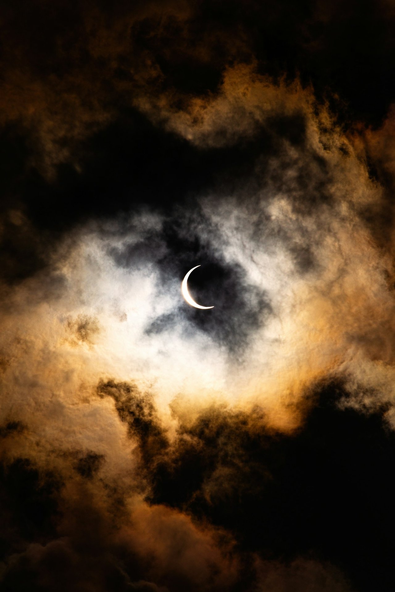 Octopus Energy Offers Free Power as Solar Eclipse Threatens Britain’s Electricity Supply